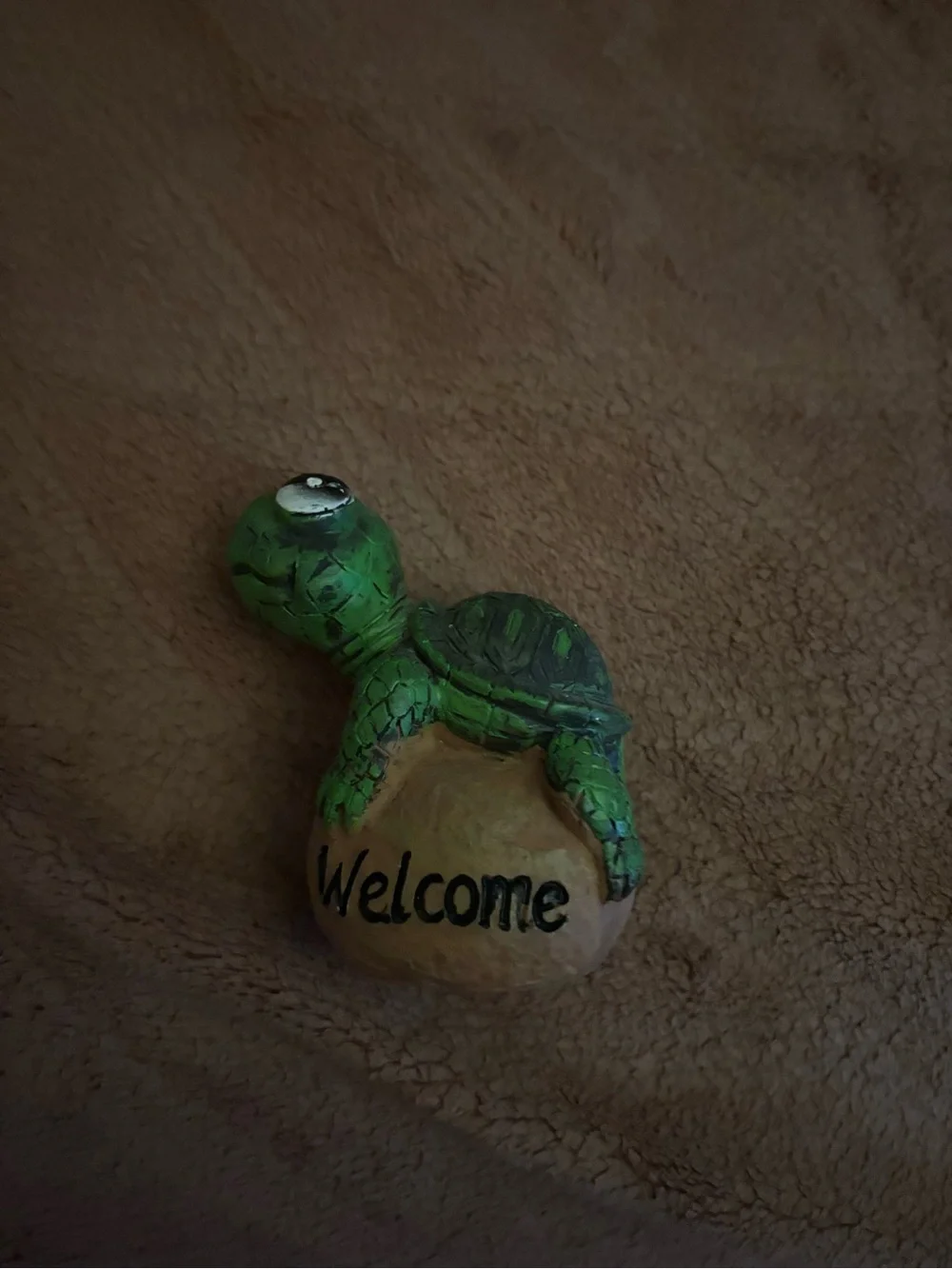 Decorative Green Turtle 'Welcome' Figurine
